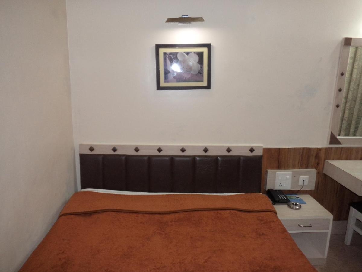Hotel Monsoon Shillong Bagian luar foto